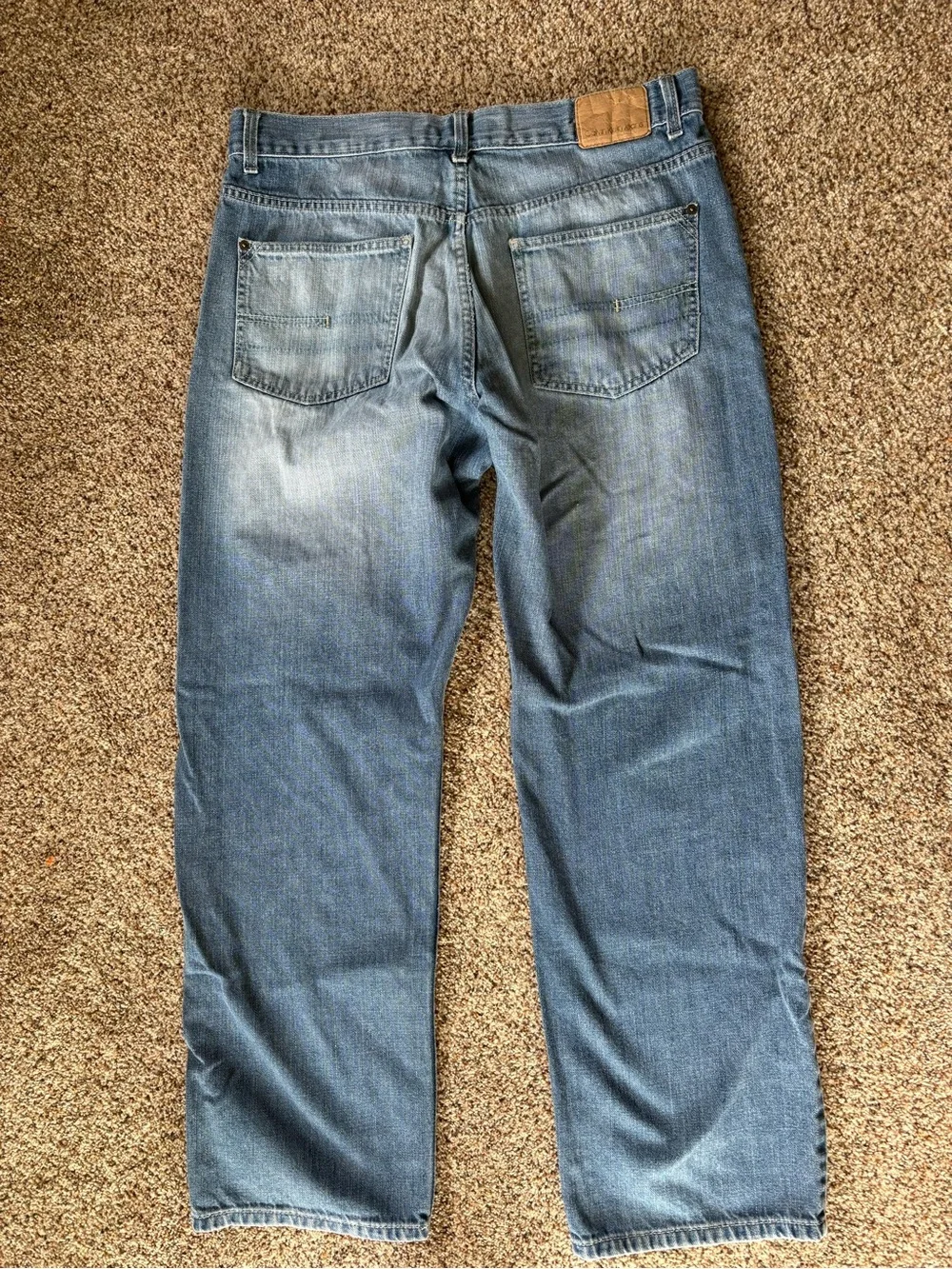 Men’s Calvin Klein Jeans Relaxed Straight Medium Wash Denim Jeans Size 34